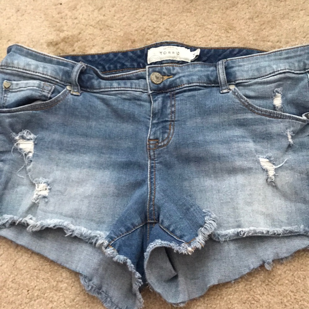 Torrid denim shorts size 14